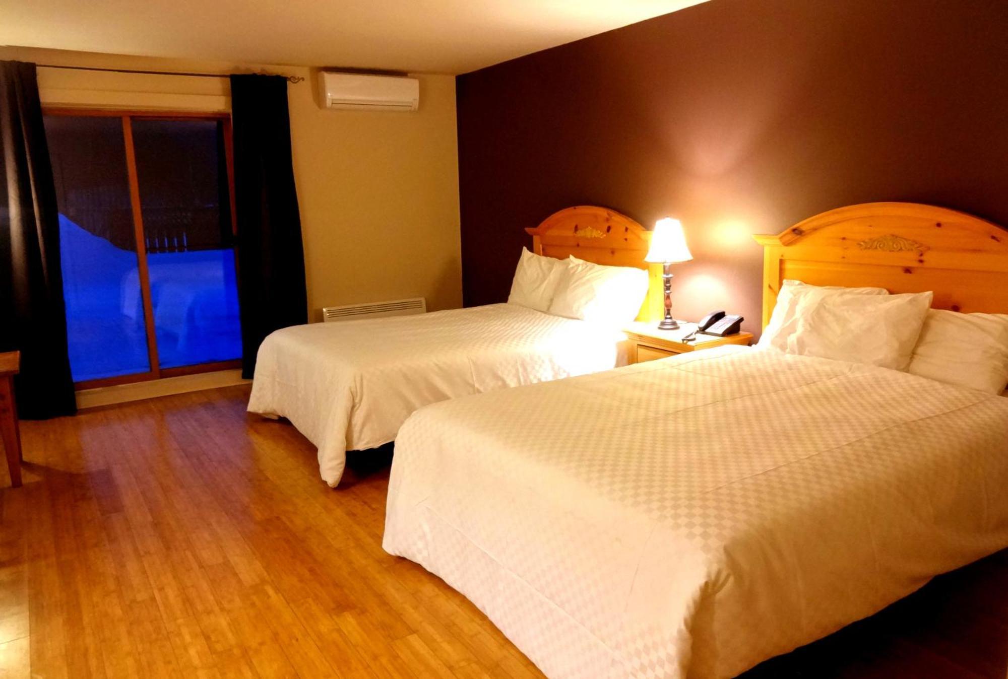 Hotel Alila サン・ソヴェ－ル・デ・モン エクステリア 写真